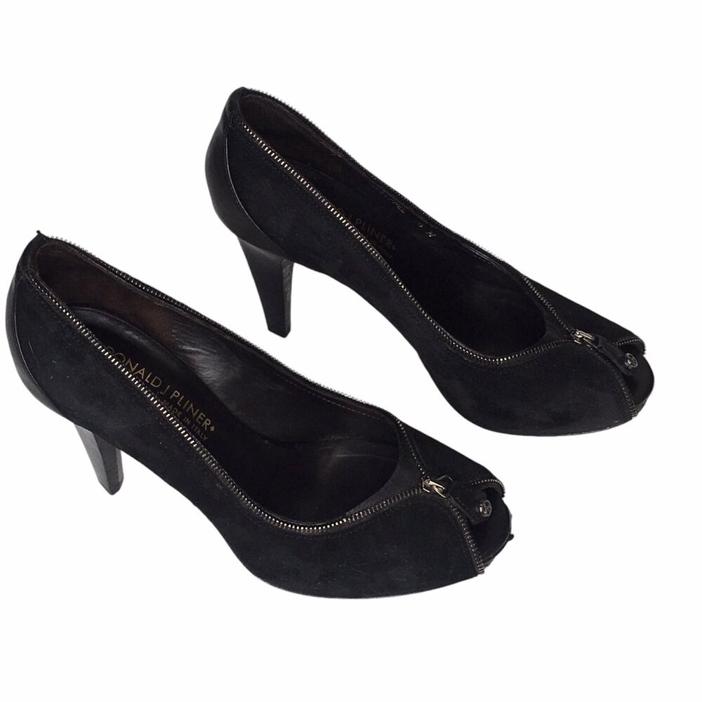 DONALD J PLINER 8M ZEPPEL Black Pump Suede Leather Zipper Trim Peep Toe Heels